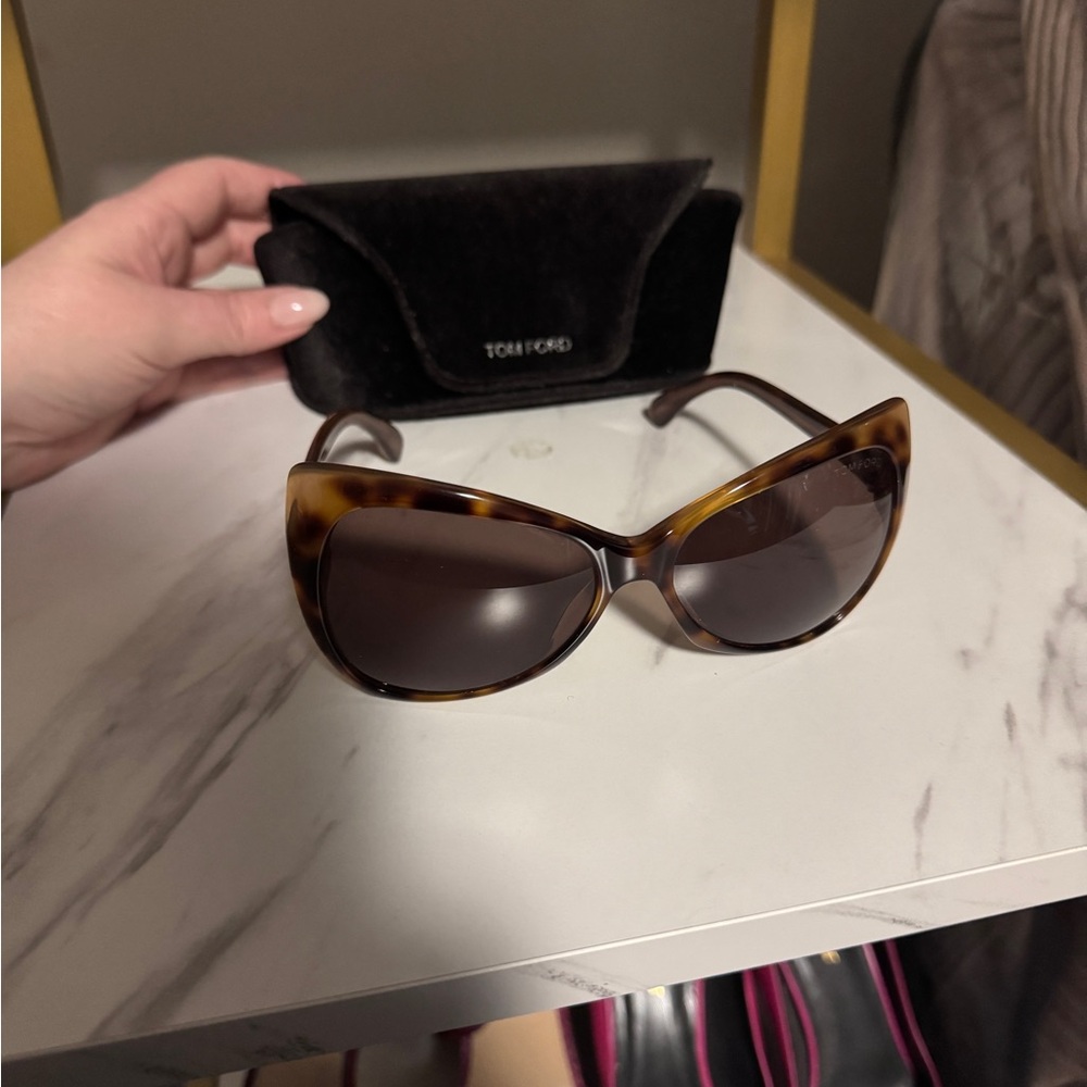 TOM FORD Vintage Nico Butterfly Sunglasses